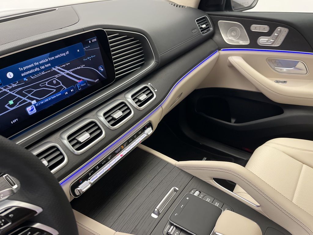 Thumbnail: 2026 Mercedes-Benz GLS - 20