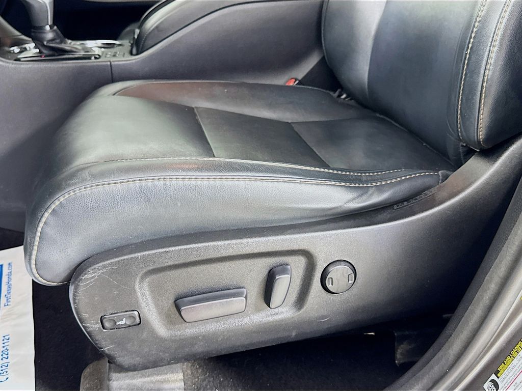 Used Car 2018 Toyota Highlander  For Sale Under $20,000 In Austin, Texas