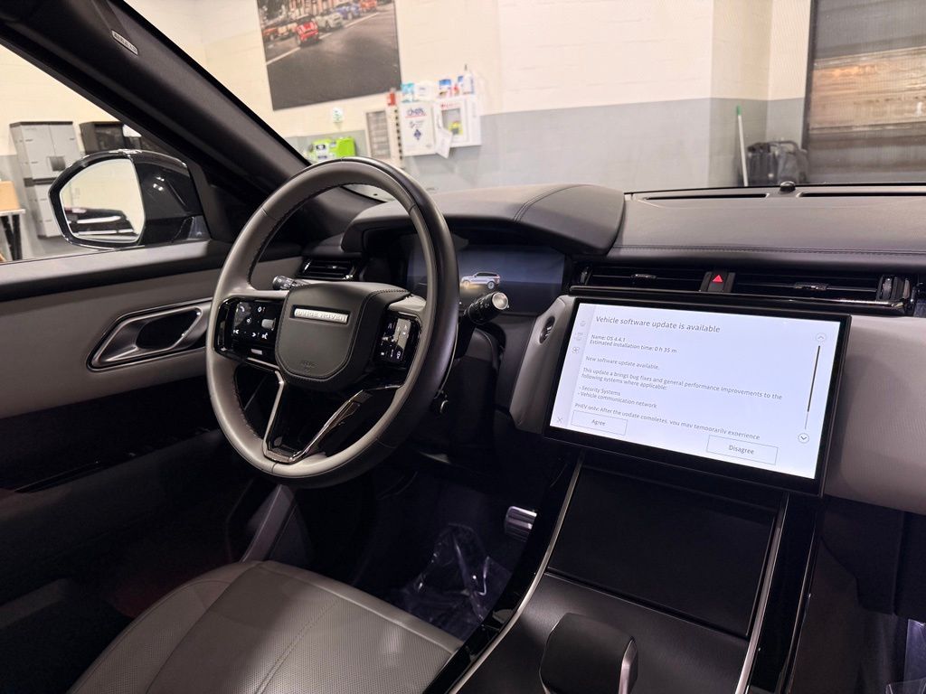 Thumbnail: 2026 Land Rover Range Rover Velar - 30