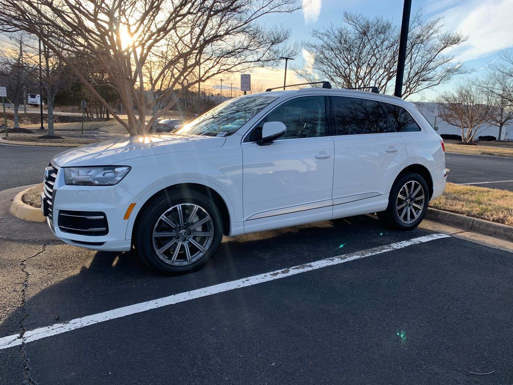 Thumbnail: 2019 Audi Q7 - 4