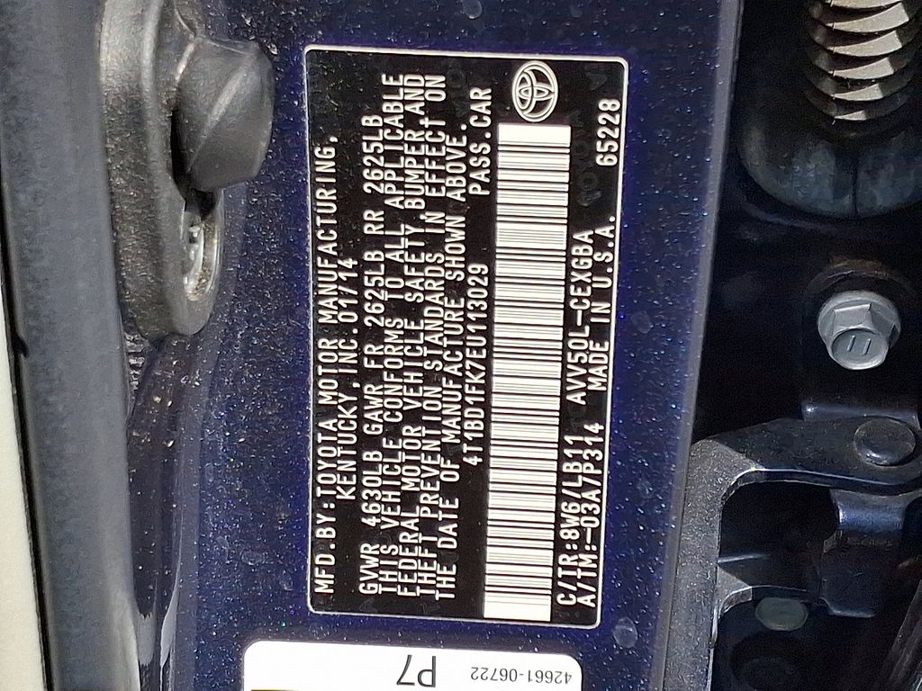 2014 Toyota Camry XLE 27