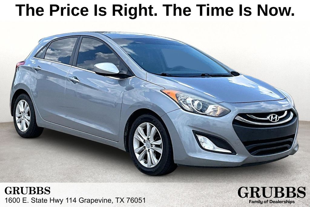 Titanium Gray Metallic 2014 Hyundai Elantra GT Hatchback Front-Wheel Drive 6-Speed Automatic Overdrive