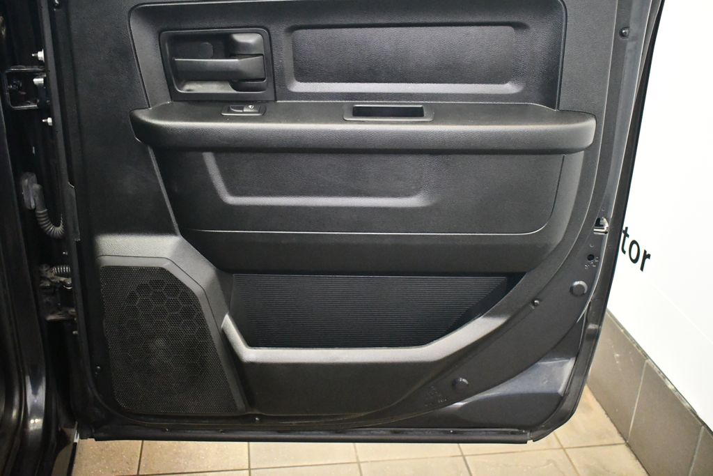 Thumbnail: 2017 RAM 1500 - 23