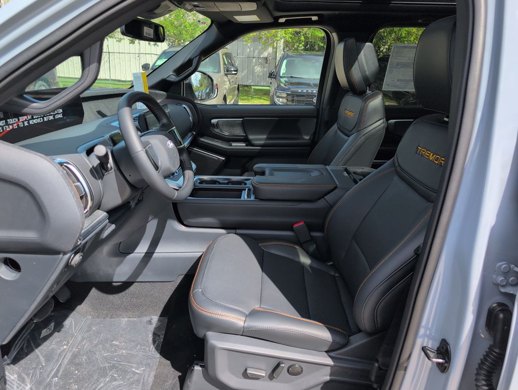 New 2027 Gray Ford Tremor image 5