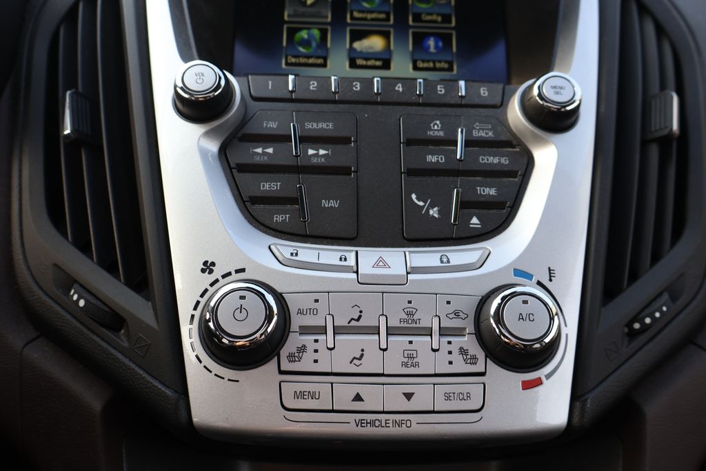 Thumbnail: 2014 Chevrolet Equinox - 24