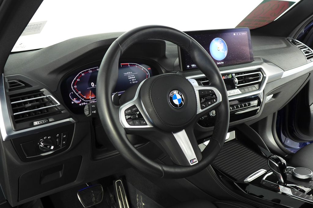 Thumbnail: 2025 BMW X4 - 31