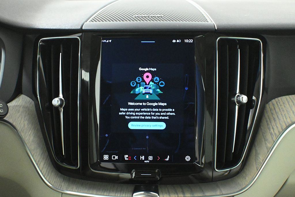 Thumbnail: 2023 Volvo XC60 - 23