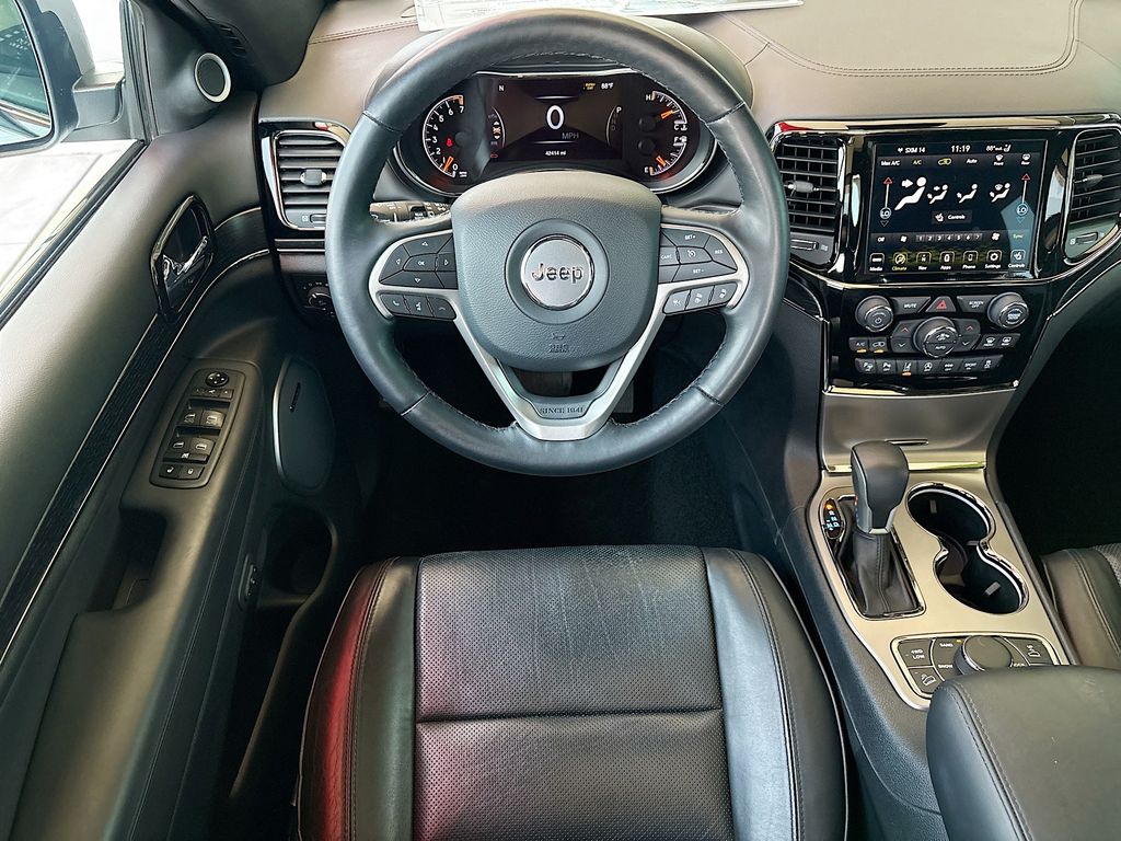 Thumbnail: 2020 Jeep Grand Cherokee - 10