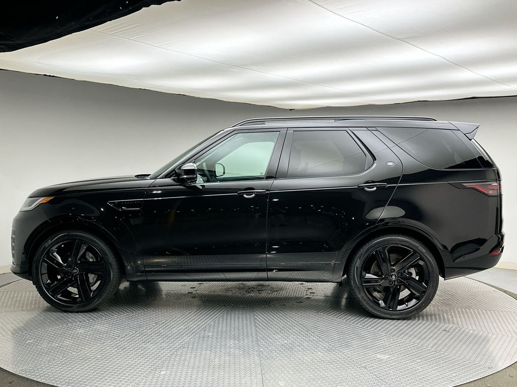 Thumbnail: 2026 Land Rover Discovery - 2