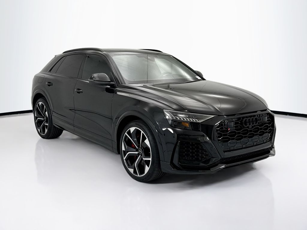 Thumbnail: 2024 Audi RS Q8 - 3