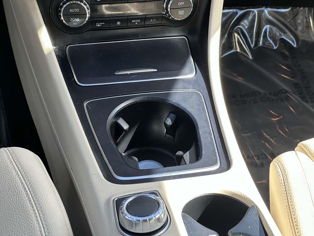 2019 Mercedes-Benz CLA 250 13