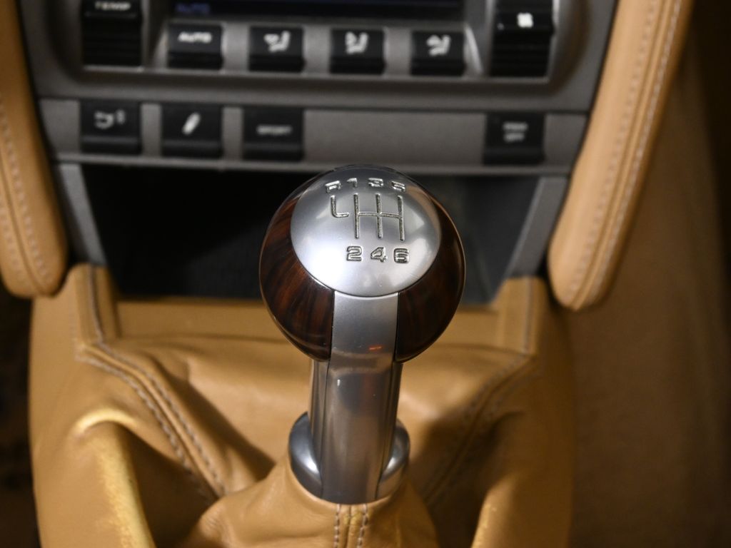 Thumbnail: 2008 Porsche 911 - 32