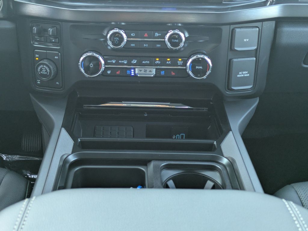 2026 Ford F-350 Super Duty LARIAT