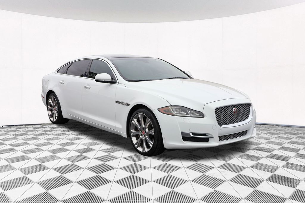 2016 Jaguar XJ XJL Portfolio 7