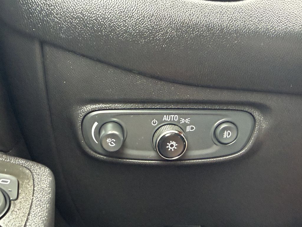 used 2020 Chevrolet Equinox car, priced at $23,991