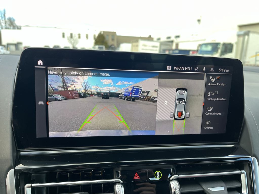 Thumbnail: 2023 BMW 8 Series - 17