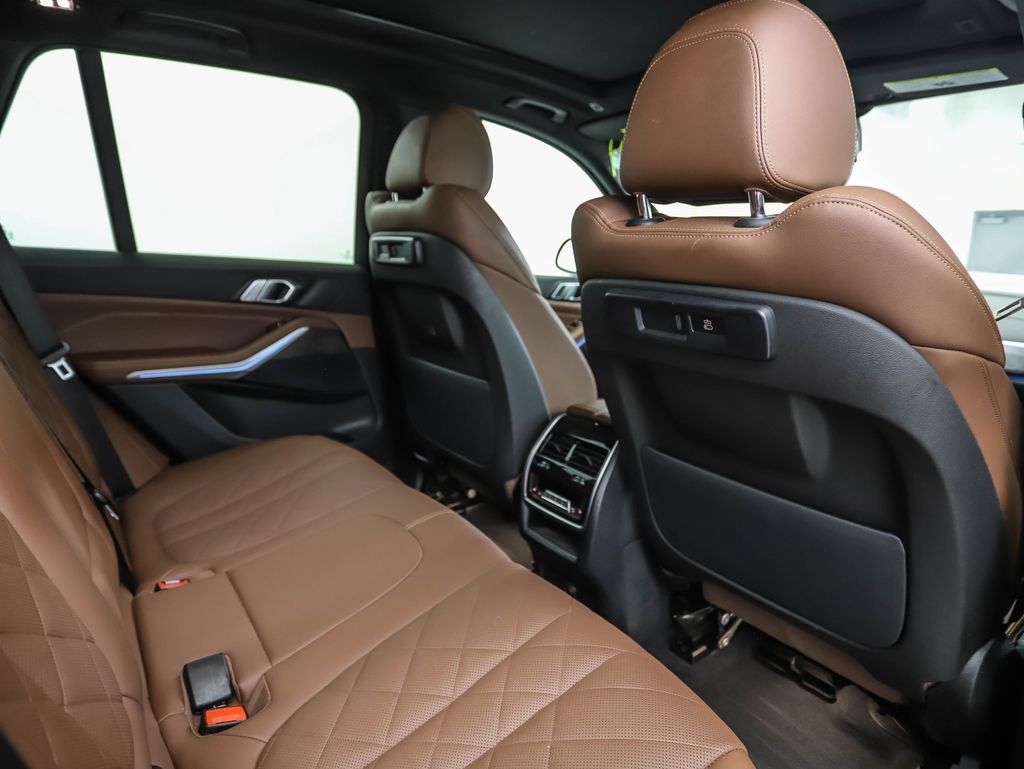 Thumbnail: 2023 BMW X5 - 26