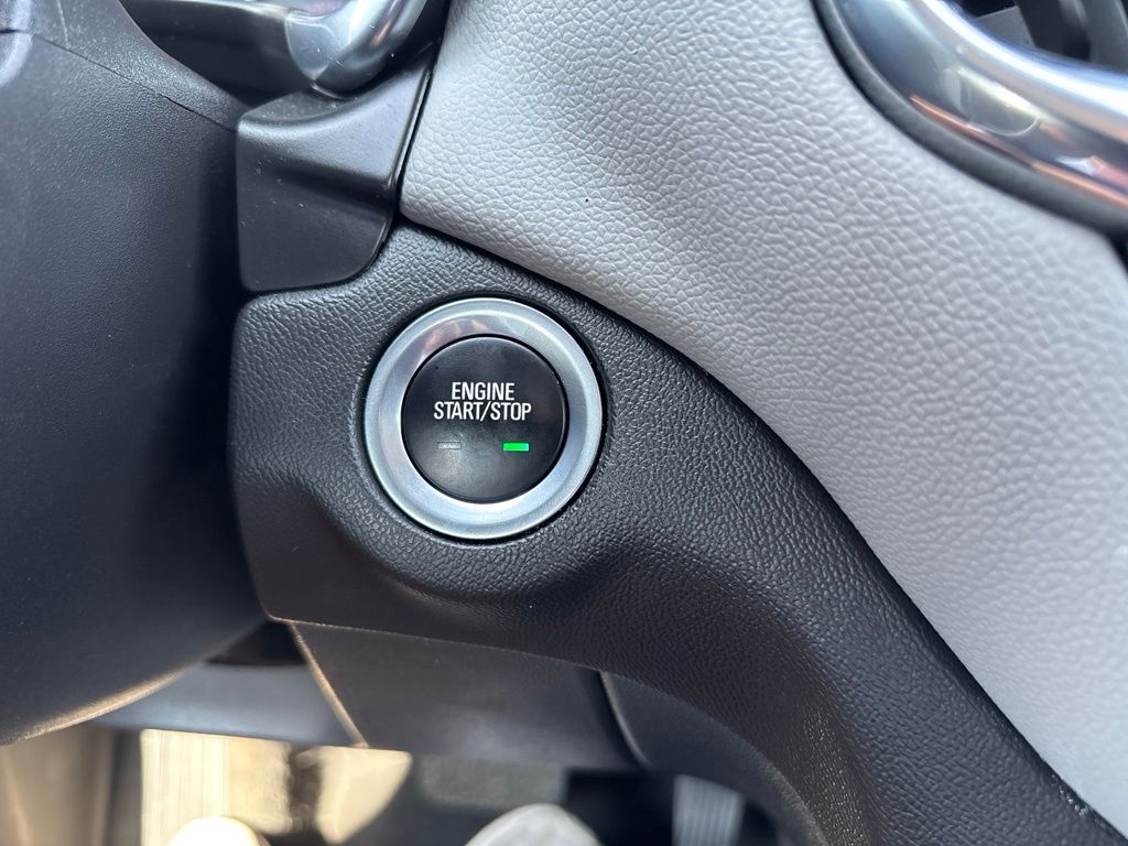 Used 2023 Chevrolet Equinox SUV