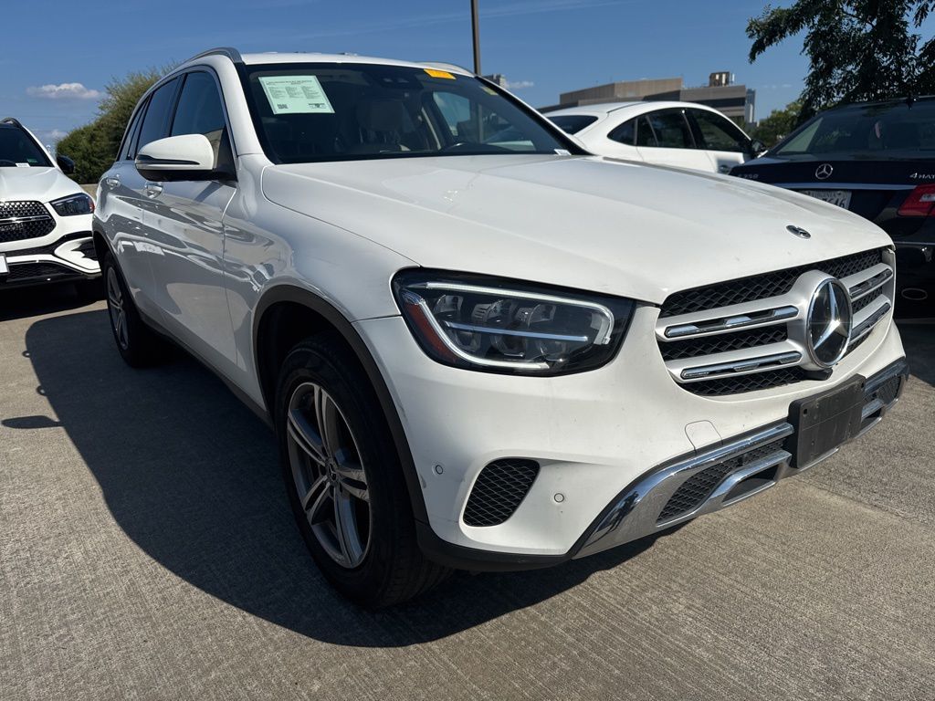 Thumbnail: 2022 Mercedes-Benz GLC - 3