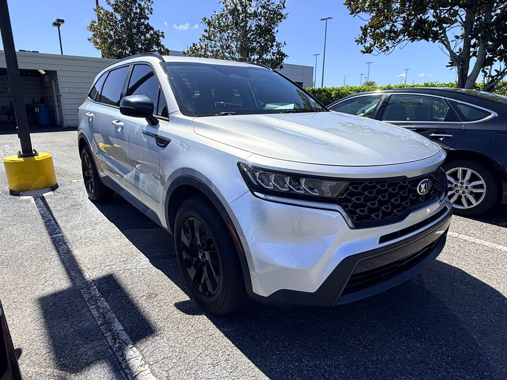 Thumbnail: 2021 Kia Sorento - 3