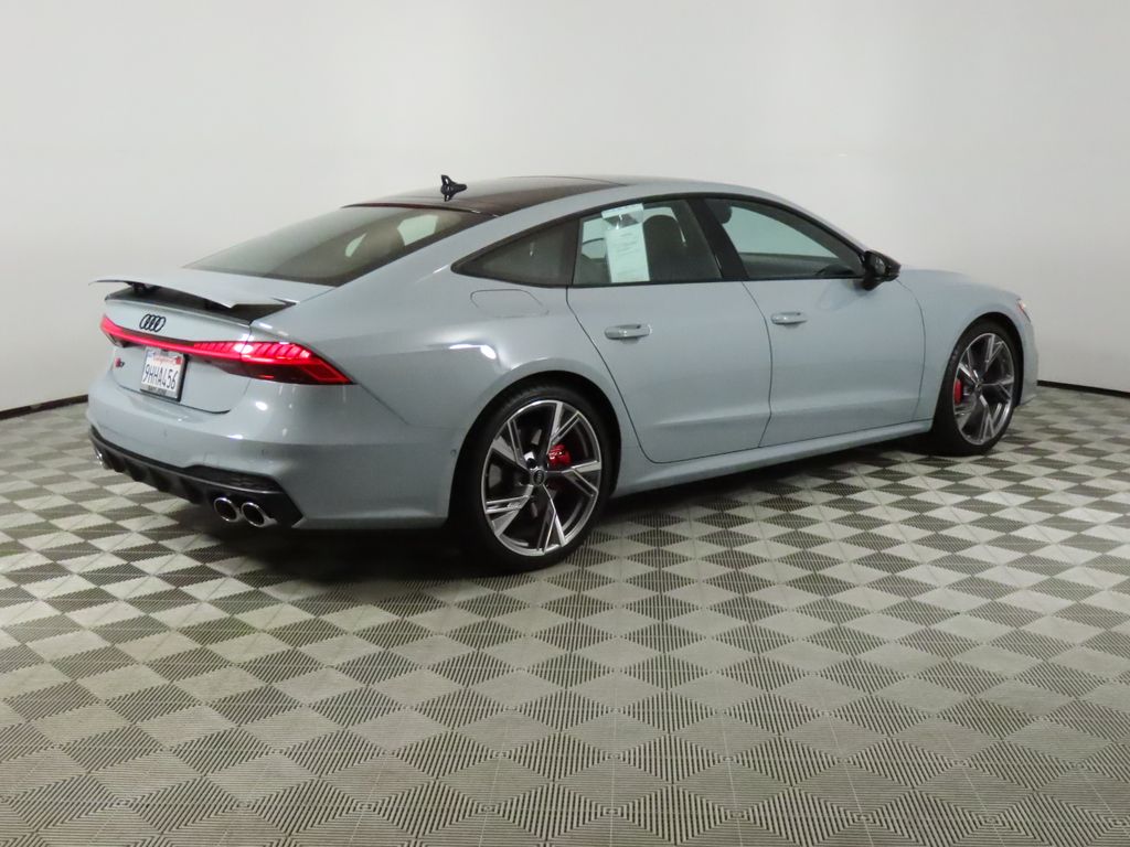Thumbnail: 2023 Audi S7 - 5