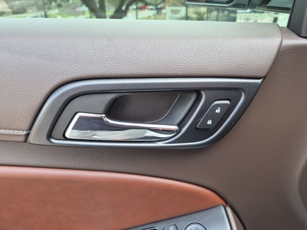 Used Car 2017 Chevrolet Suburban  Premier For Sale Under $30,000 In Austin, Texas