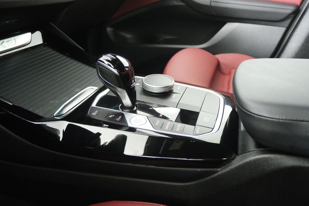 Thumbnail: 2024 BMW X3 - 27