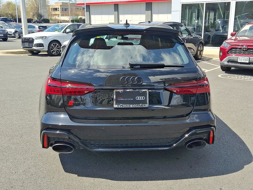 Thumbnail: 2021 Audi RS 6 - 5