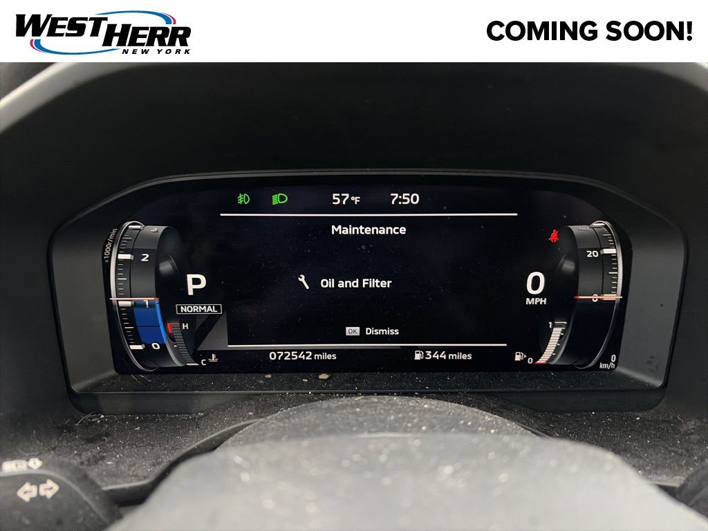 Used 2022 Silver Mitsubishi SEL image 7