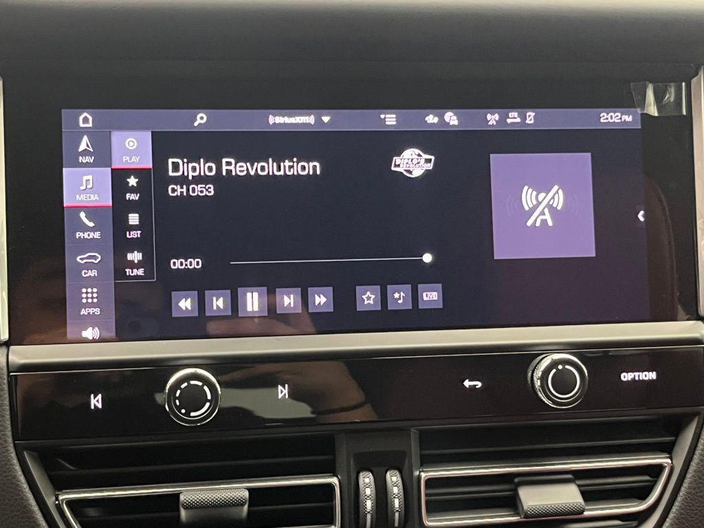 Thumbnail: 2025 Porsche Macan - 23