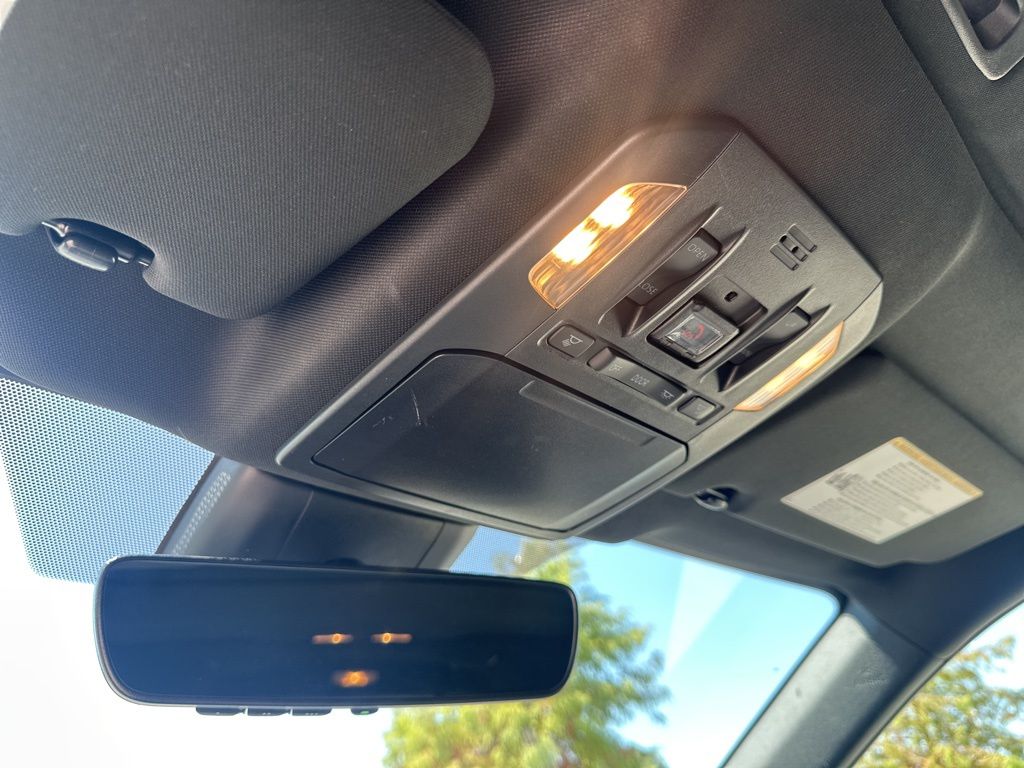 Used Car 2021 Toyota Highlander  Xse For Sale Under $40,000 In Austin, Texas