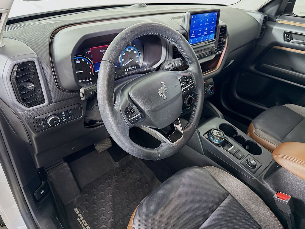 Thumbnail: 2022 Ford Bronco Sport - 9