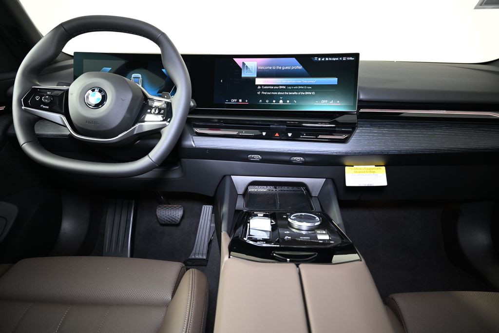 Thumbnail: 2026 BMW 5 Series - 16