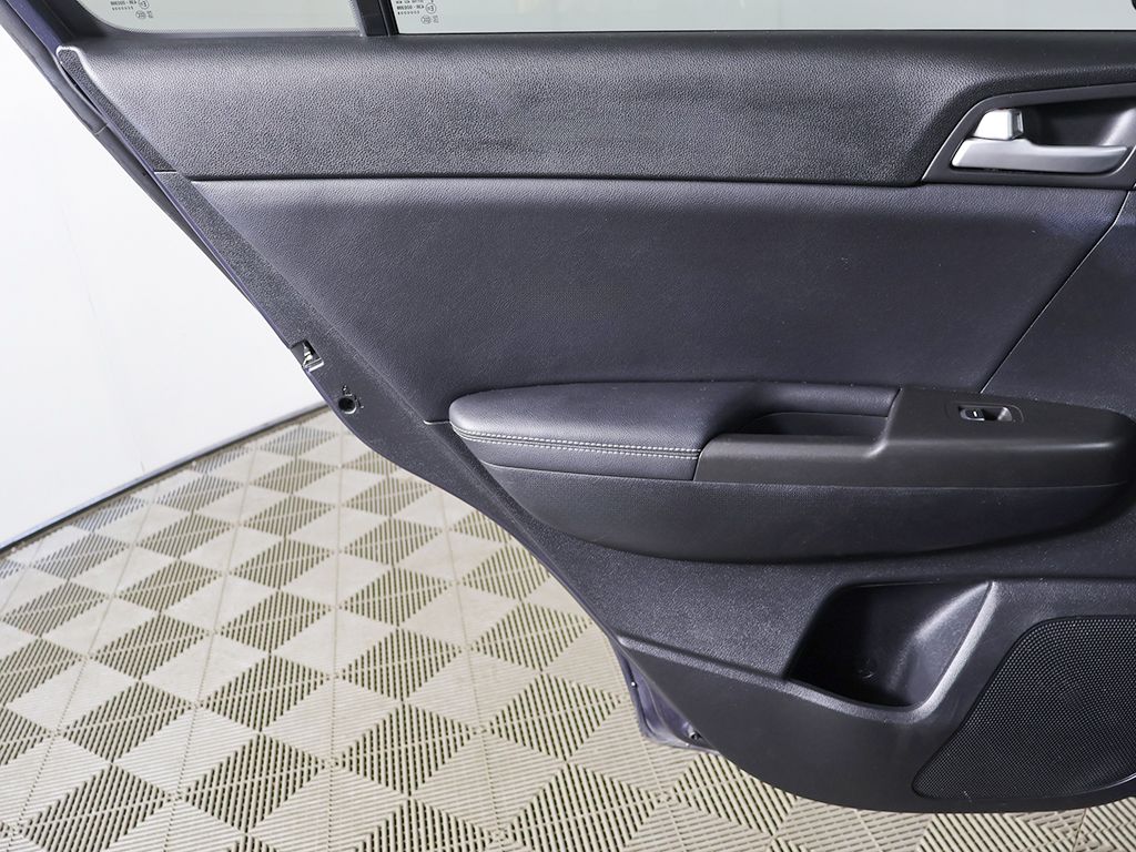 Used 2017 Blue Kia EX image 22