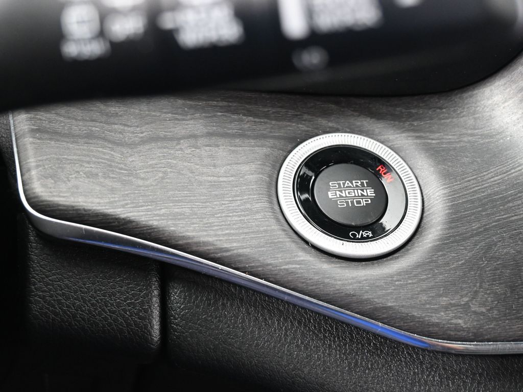 Used 2023 Velvet Red Pearlcoat Jeep Overland image 32