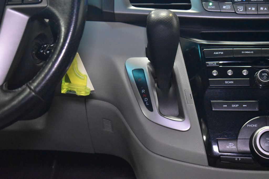 2012 Honda Odyssey EX-L 21