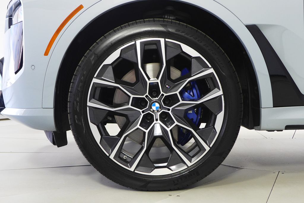 Thumbnail: 2024 BMW X7 - 5