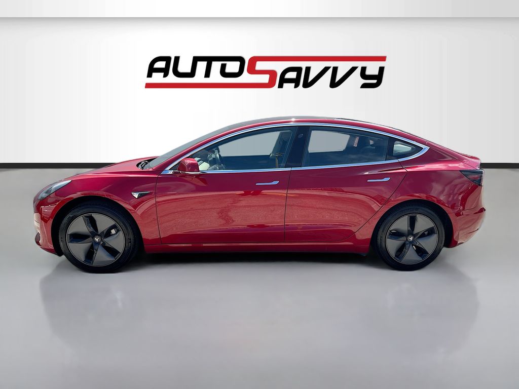 Used 2018 Red Tesla Mid Range image 4