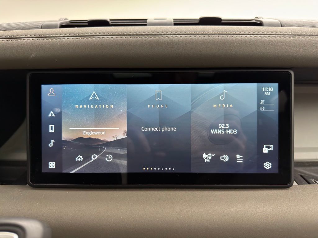 Thumbnail: 2023 Land Rover Defender - 8