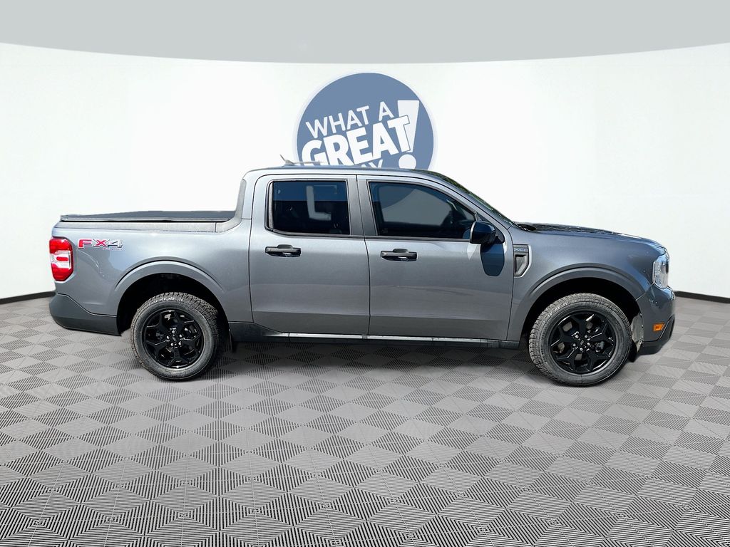 View vehicle photo 4