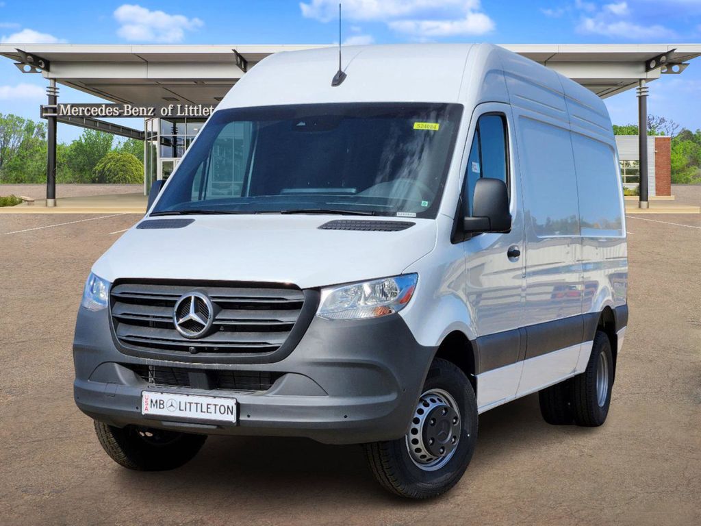 2024 Mercedes-Benz Sprinter 3500 Cargo 144 WB 1