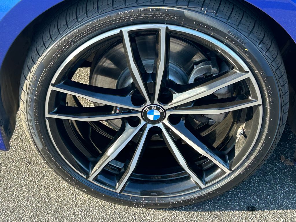 Thumbnail: 2021 BMW 3 Series - 9