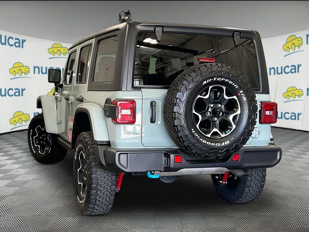 2023 Jeep Wrangler — photo 4