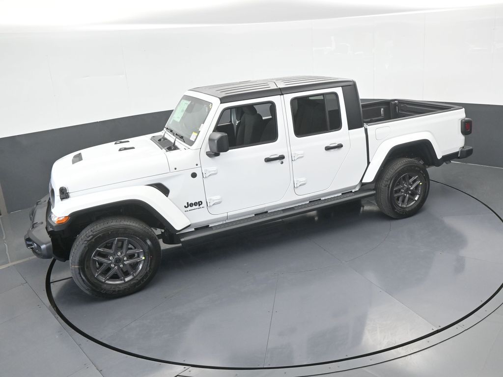 New 2026 bright white clearcoat Jeep Sport S image 39