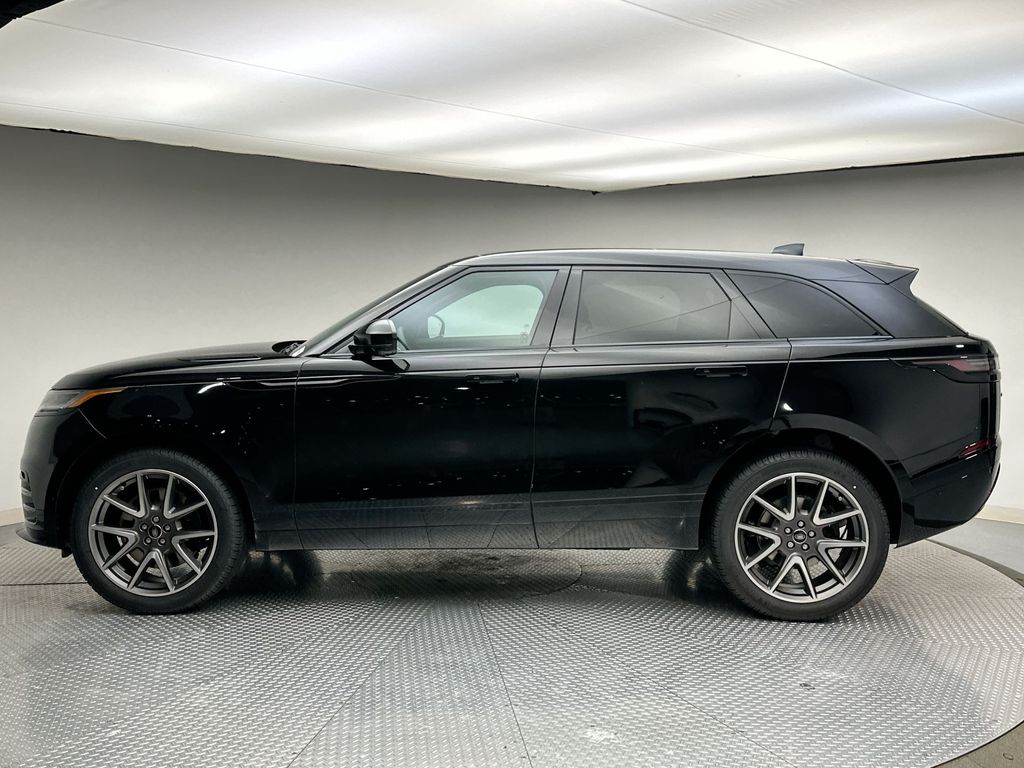 2026 Land Rover Range Rover Velar Dynamic SE 2