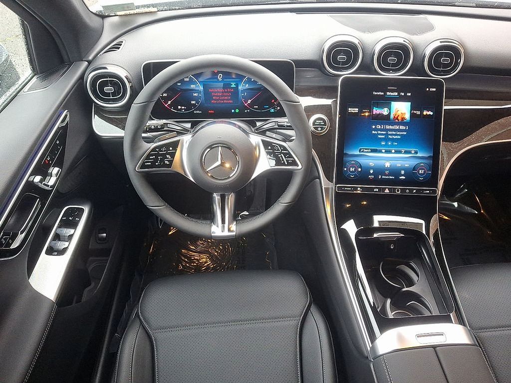 Thumbnail: 2025 Mercedes-Benz GLC - 8