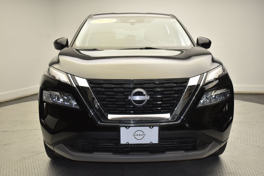 2023 Nissan Rogue SV 2