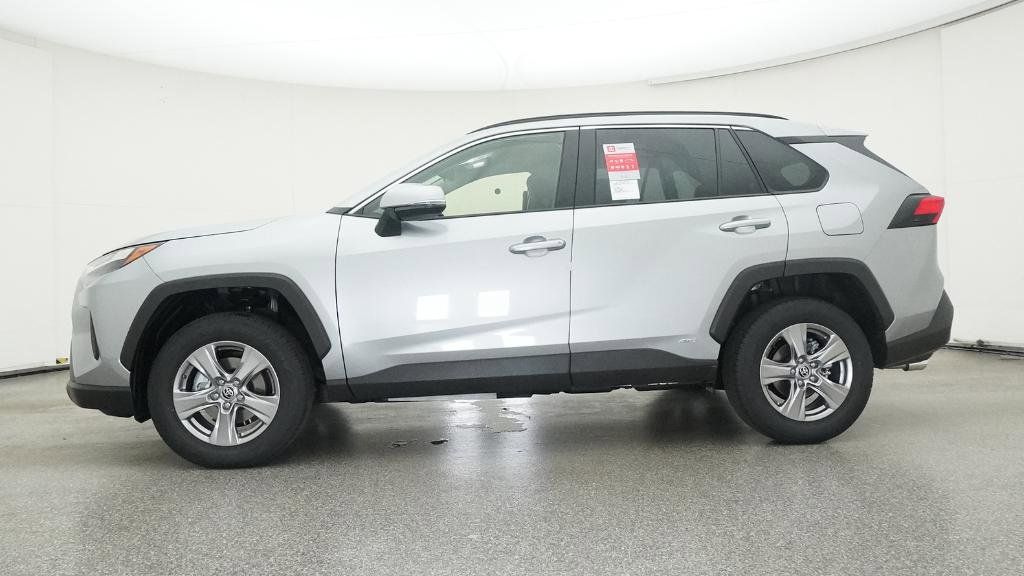 Thumbnail: 2025 Toyota RAV4 - 20