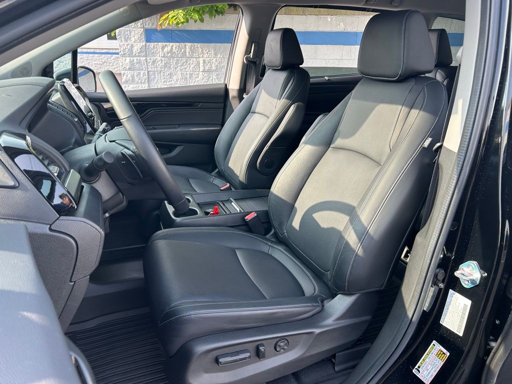 2024 Honda Odyssey Touring 18
