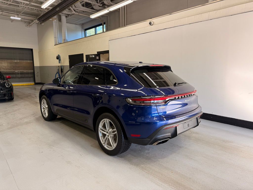 Thumbnail: 2022 Porsche Macan - 5